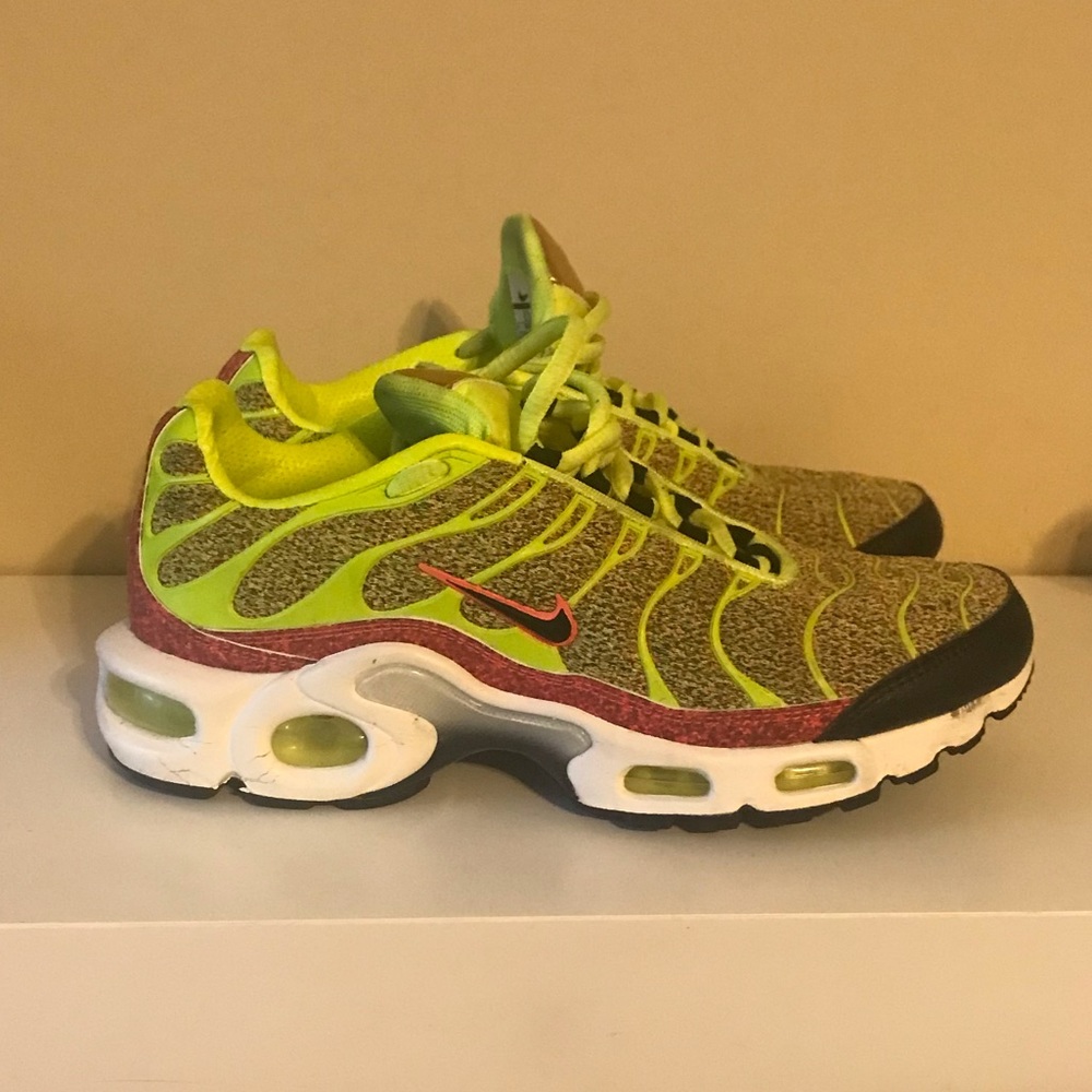 Nike Air Turned (Tn) Sneakers